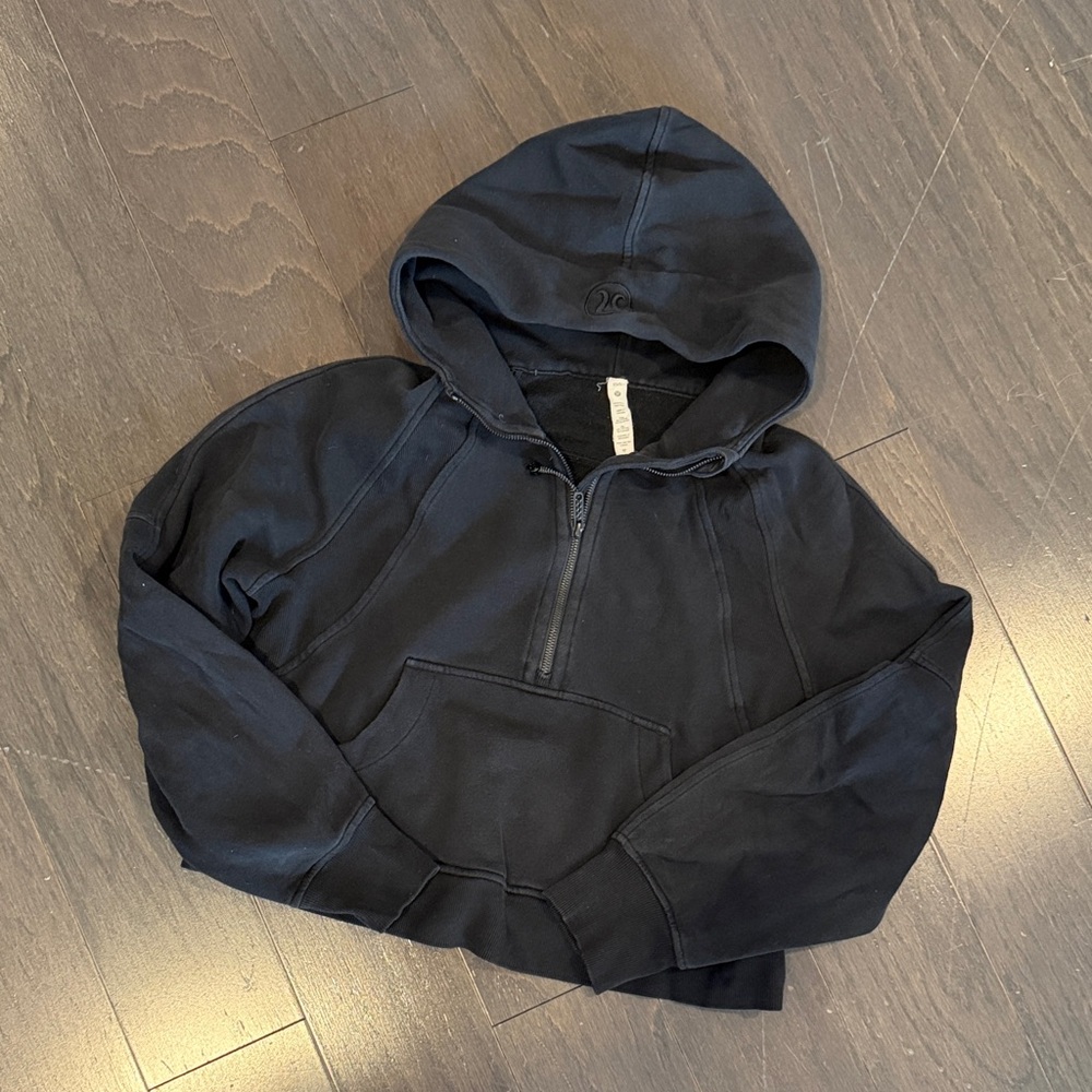 Lululemon Athletica cropped quarter zip scuba hoodie